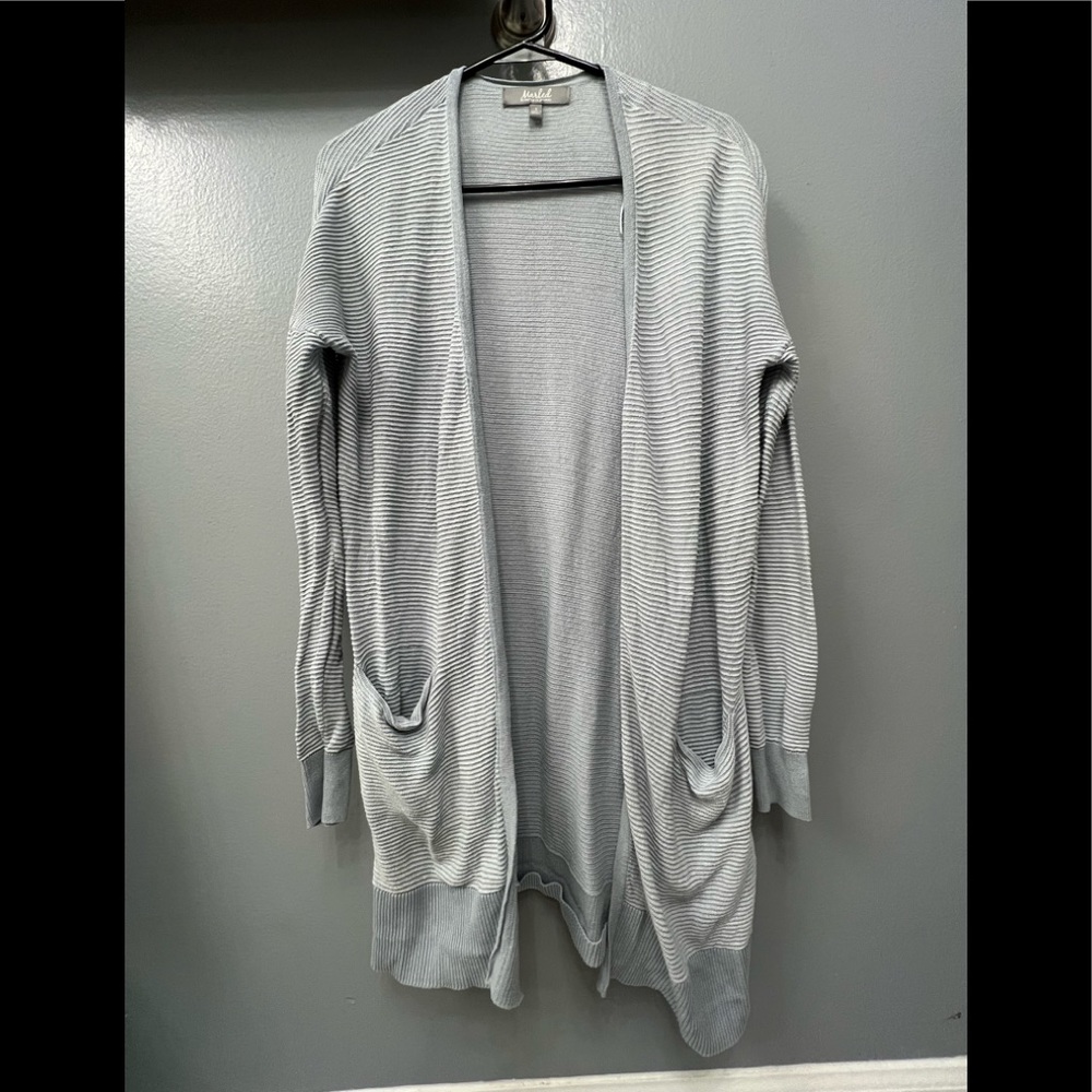 Marled cardigan size small